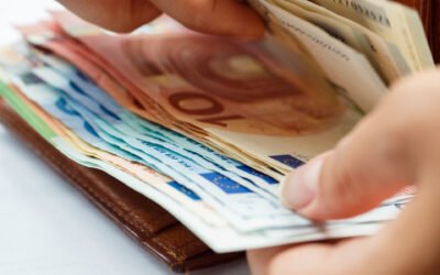 Nuo 2026 m. didėja minimali mėnesinė alga ir valandinis atlygis: ką turi žinoti darbdaviai ir darbuotojai?